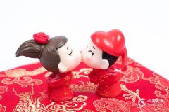 新娘蓋蓋頭三句吉祥語(yǔ) 新娘紅蓋頭用完怎么處理